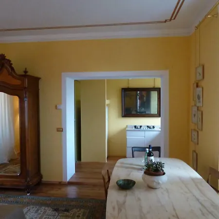 Forster's Nest 公寓