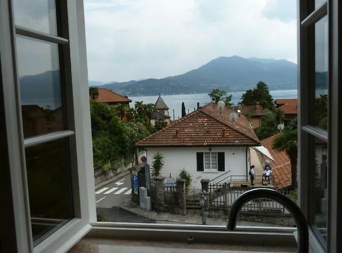 Forster's Nest Апартаменты Каннеро-Ривьера