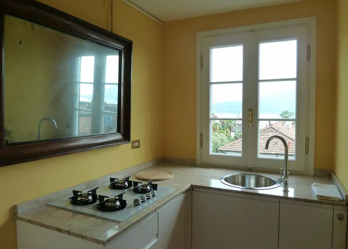 Forster's Nest Апартаменты Каннеро-Ривьера