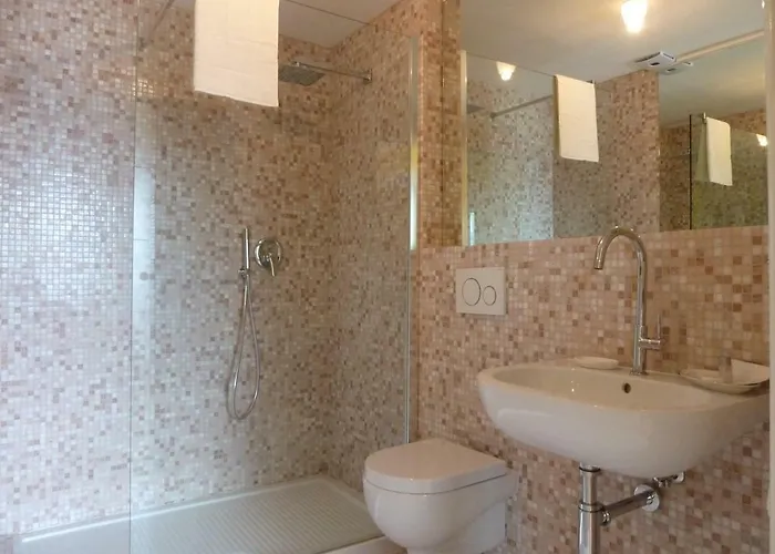 Forster's Nest * Каннеро-Ривьера